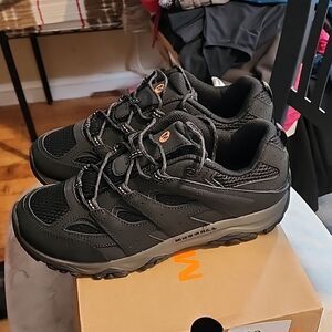 Boys Merrell Moab 3 Low Black shoes NWOT
